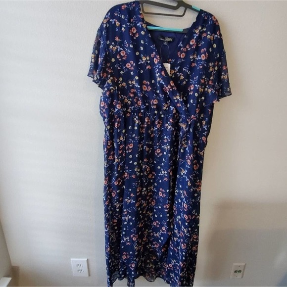 Blue Floral Flutter Sleeve Faux Wrap Dress Plus 2X - Picture 4 of 8